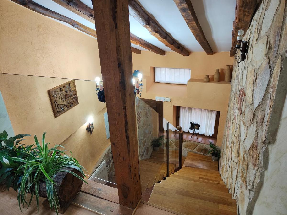 Casa Vieja Tabanera A 8 Min De Segoia Guest House Tabanera del Monte Bagian luar foto