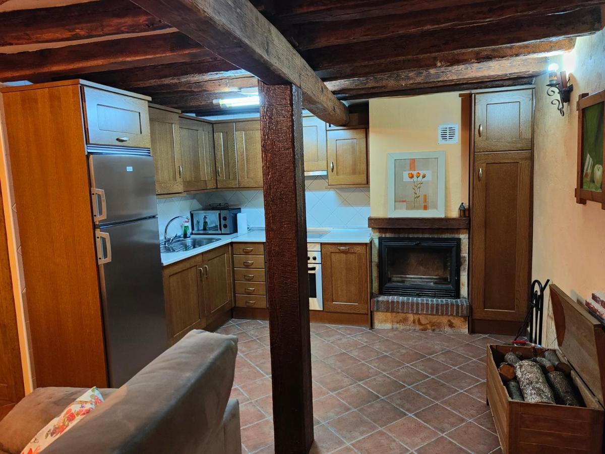 Casa Vieja Tabanera A 8 Min De Segoia Guest House Tabanera del Monte Bagian luar foto