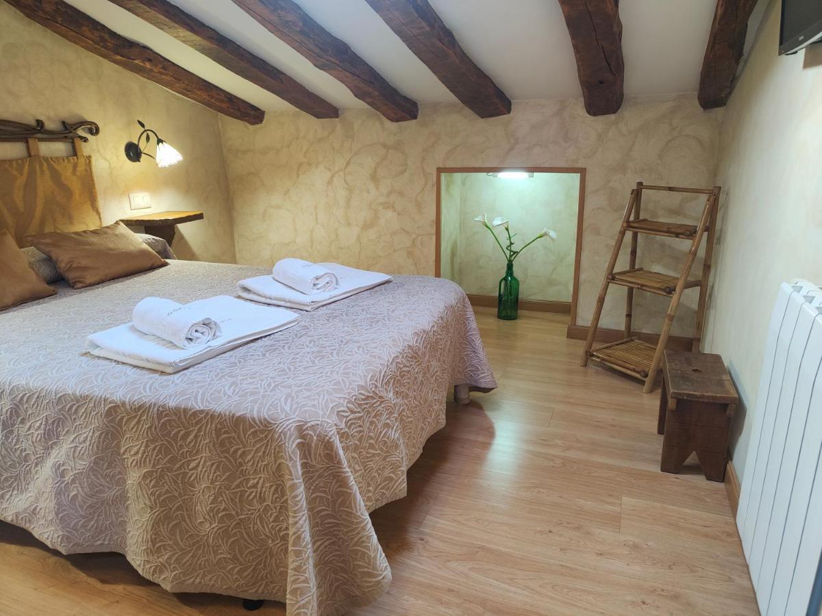 Casa Vieja Tabanera A 8 Min De Segoia Guest House Tabanera del Monte Bagian luar foto