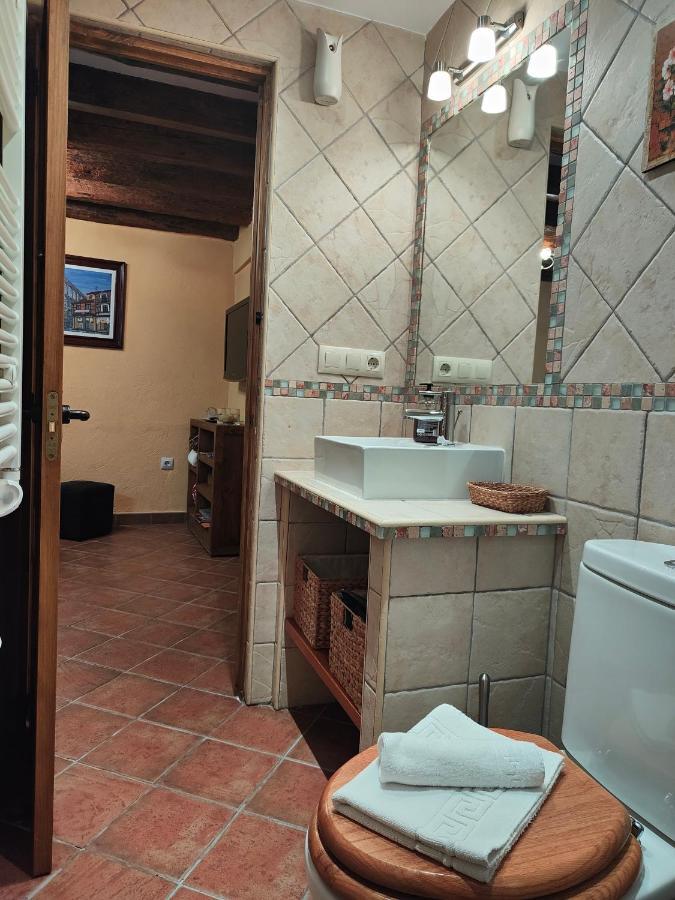 Casa Vieja Tabanera A 8 Min De Segoia Guest House Tabanera del Monte Bagian luar foto